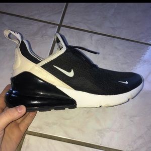 black and cream colored nike air max 270s size 8.5